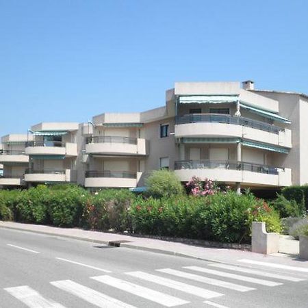 Studio de 27 m² + 70 m² de jardin à 100 m des plages Cavalaire-sur-Mer Extérieur photo